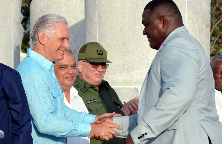 Cuba a los Centroamericanos con bandera, Mijaín marca país
