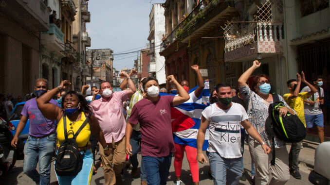 EL 11J DEL 2021: el día en que el pueblo cubano fue su propio líder