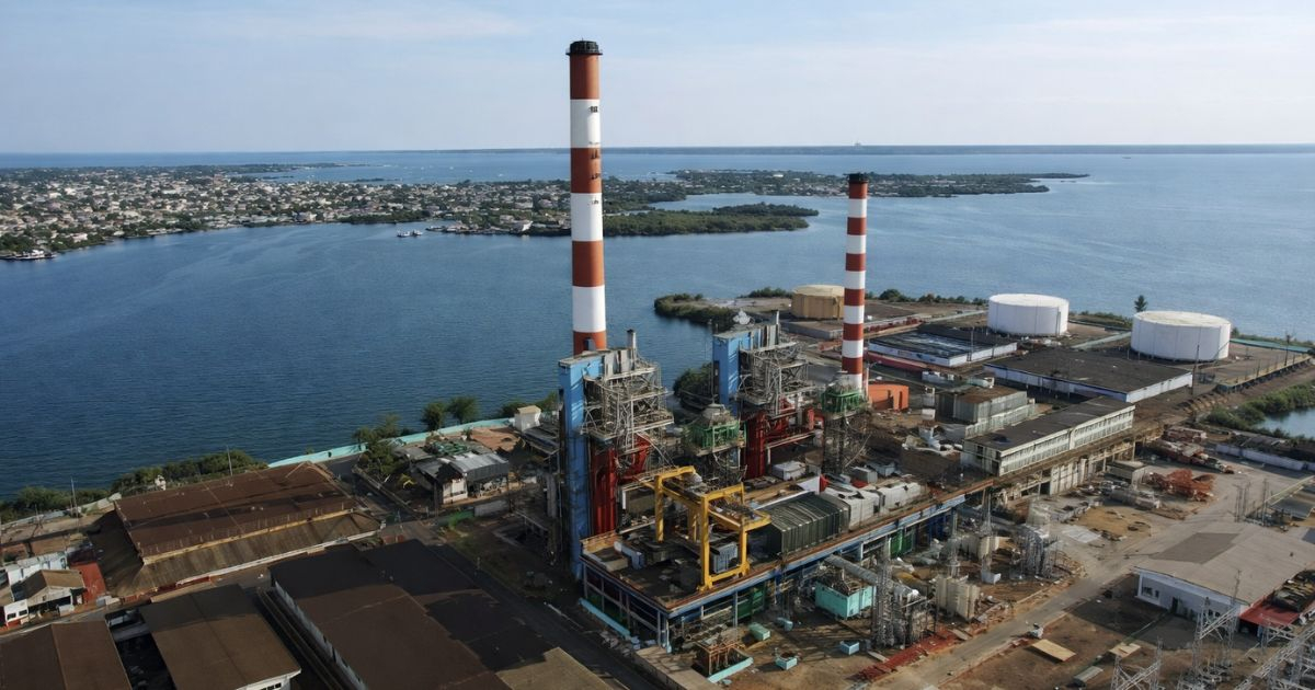 Ministro de Energía y Minas dice que «aquí no se rinde nadie» tras caída del SEN