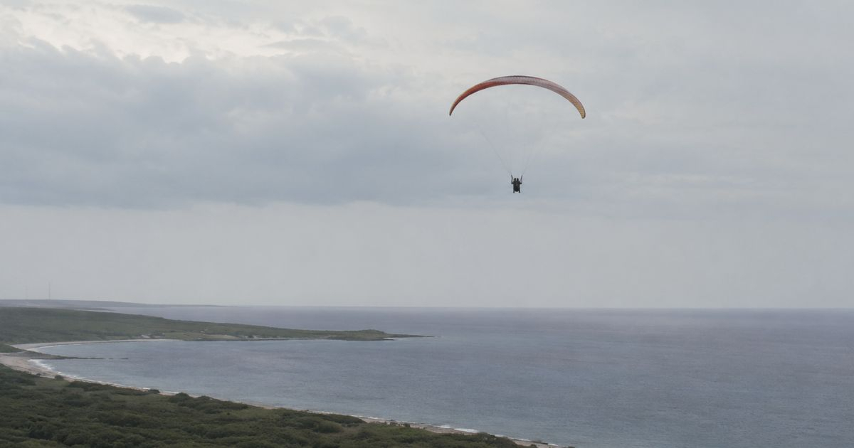 Suspenden temporalmente los vuelos en parapente tándem en Cuba tras accidente mortal en Isla de la Juventud