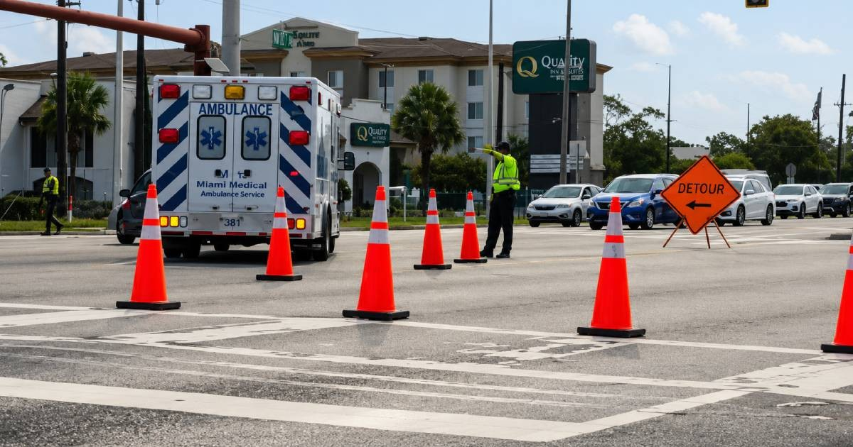 Hombre muere atropellado mientras huía de un operativo de ICE en Florida