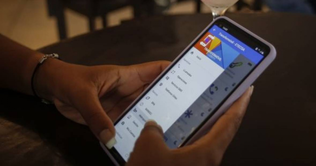 Banco Central de Cuba promete fondos inmediatos para pagos digitales tras el fracaso de la bancarización