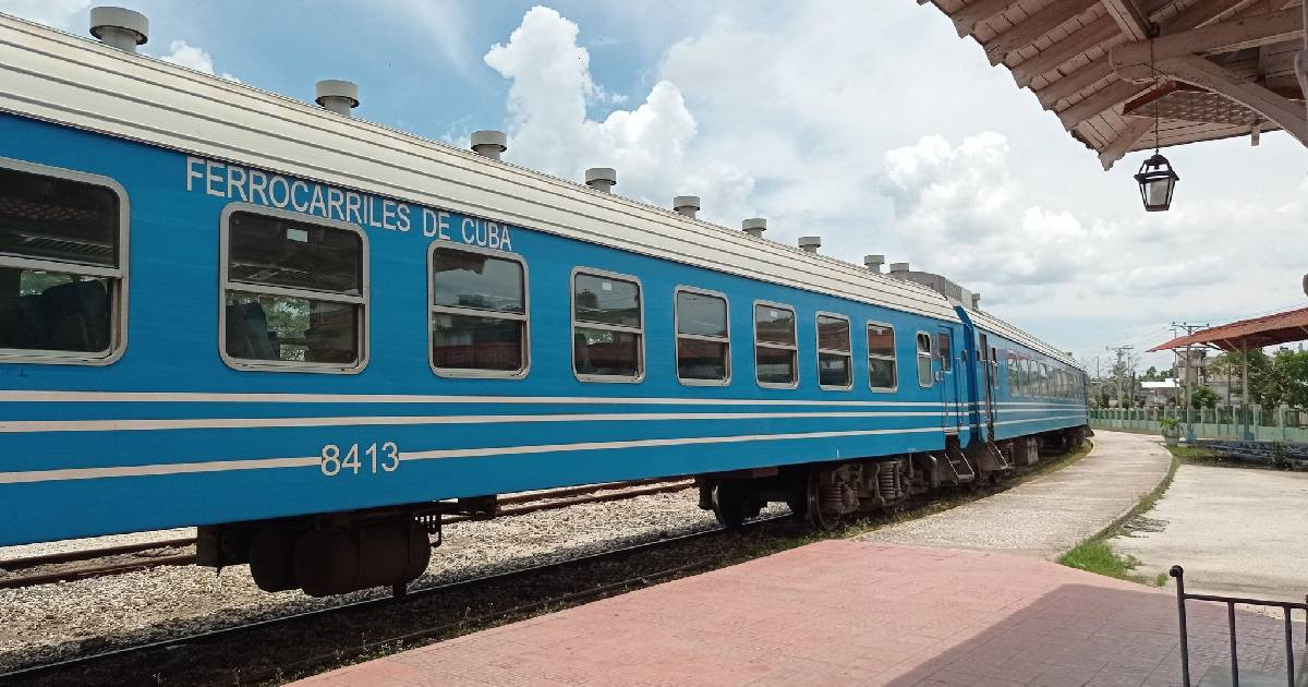 Cuba reduce en un 74% las operaciones mensuales de sus trenes nacionales – CiberCuba