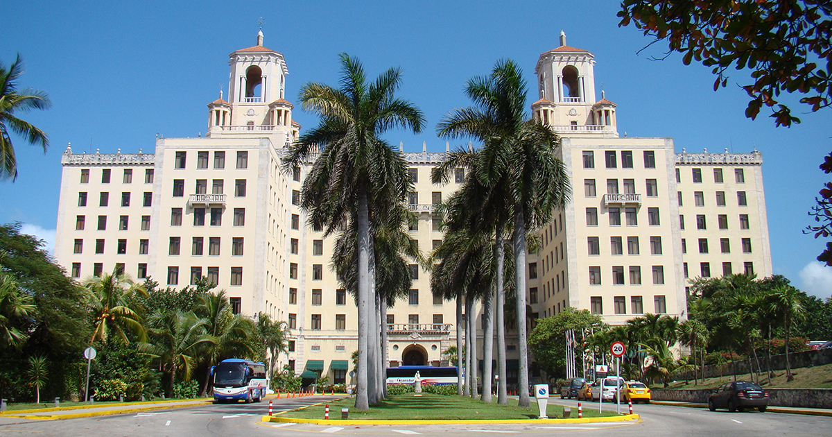 Hotel Nacional de Cuba ofrece «pool party» para la final del Mundial de Fútbol con entradas a 19 mil pesos