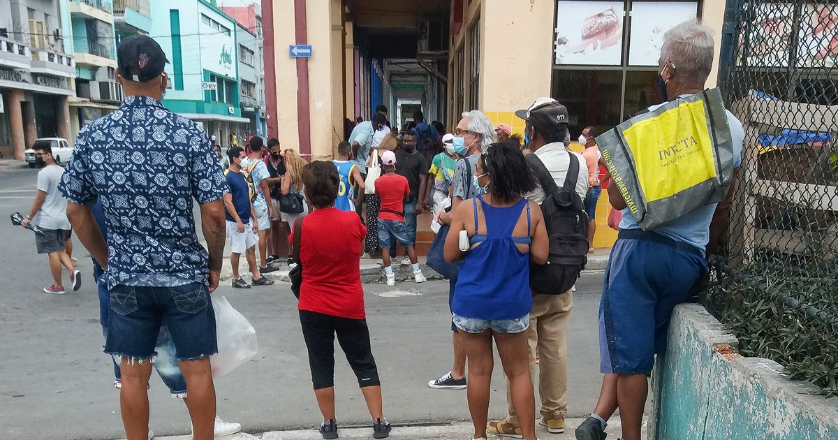 Académico cubano: El pueblo de la isla «llegó al límite de la resiliencia y todavía está de pie»
