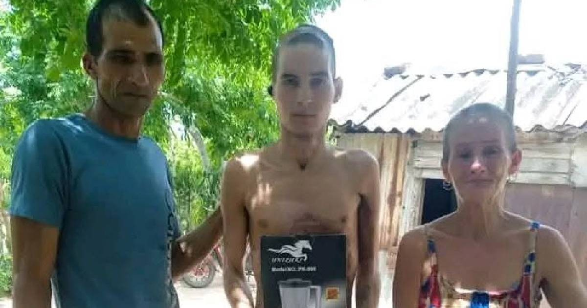 Más cubanos ayudan a joven que sobrevivió a 33,000 voltios en el Servicio Militar