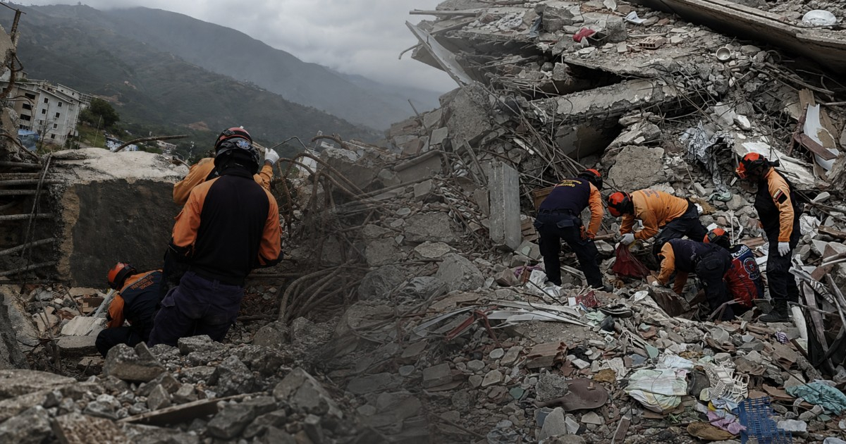 Dolor en Venezuela: buscan identificar a 38 niños fallecidos tras los terremotos
