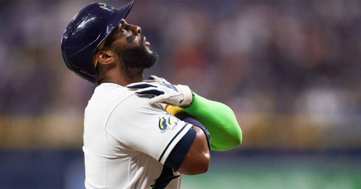 Yandy Díaz entra en la historia de los Rays con su hit 1,000