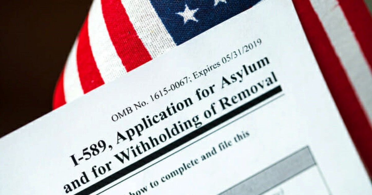 USCIS modifica las reglas del sistema de asilo para reducir la acumulación de casos: ¿Qué es lo que cambia?