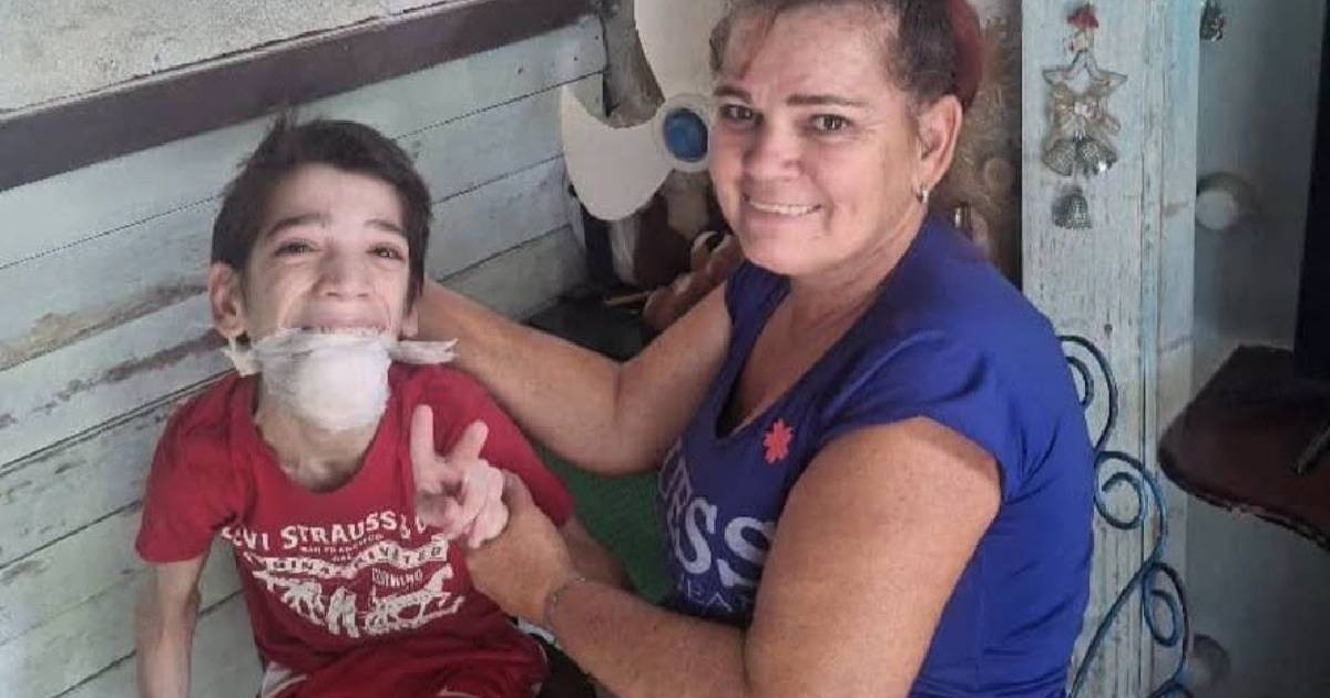 Recaudan más de 500 mil pesos para niño cubano con parálisis cerebral