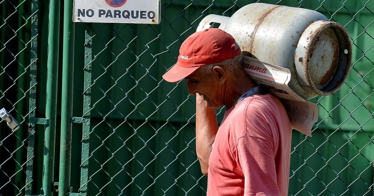 El régimen pone contra las cuerdas a los cubanos: comer es difícil y cocinar cada vez cuesta más