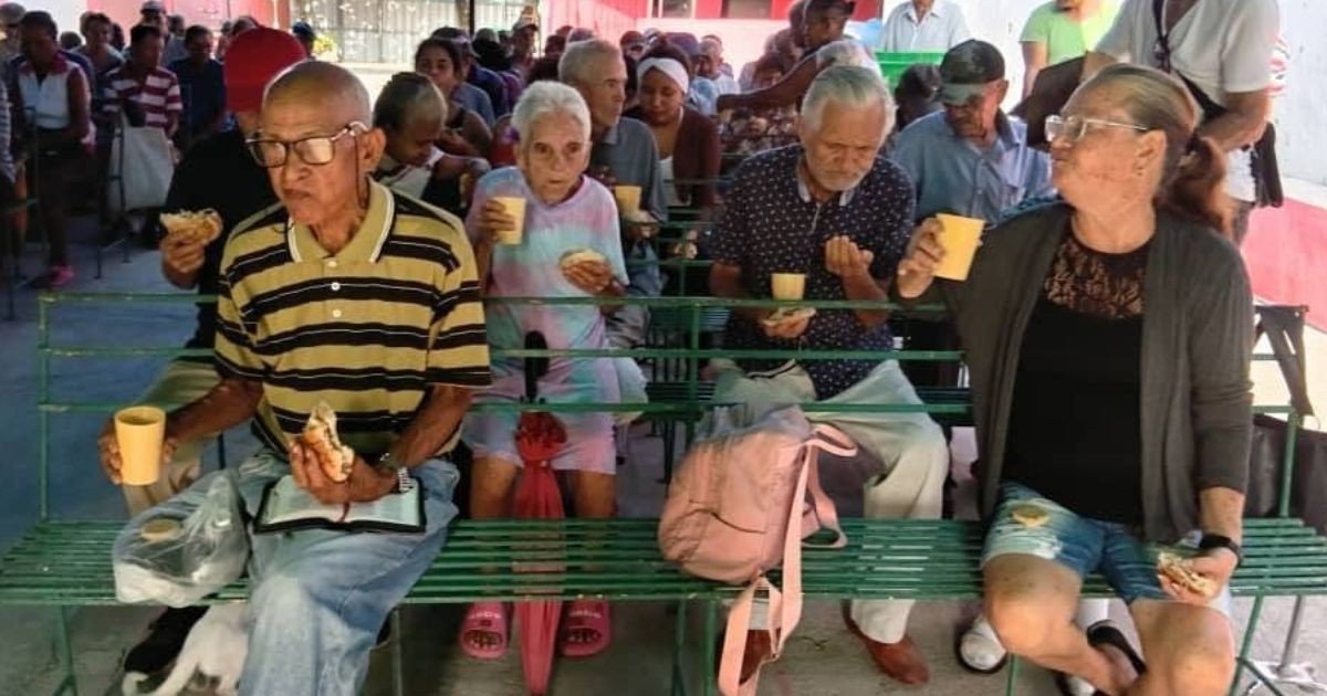 Iglesia en Las Tunas prepara desayuno gigante para 500 personas necesitadas