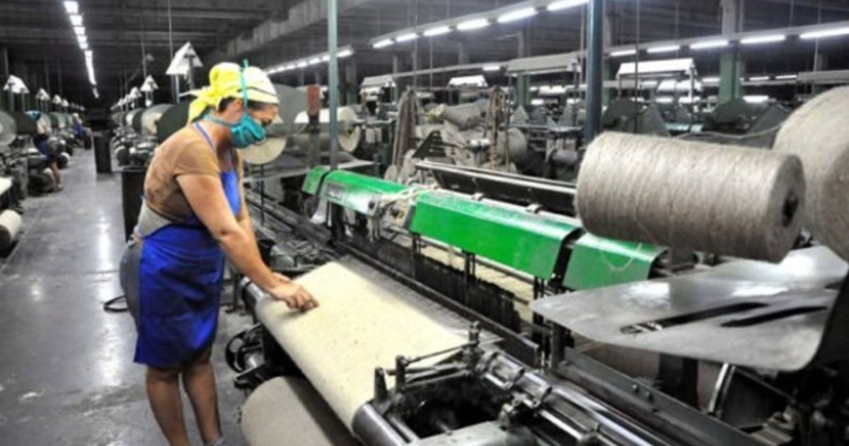 Cuba fija el salario básico del sector presupuestado en 3,210 CUP