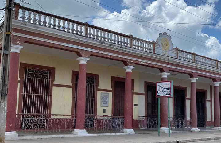 Mario Muñoz Monroy: el doctor que tiñó de valentía su cumpleaños