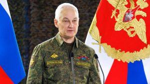 Ministro de Defensa ruso evalúa sistema de interacción en combate durante una inspección