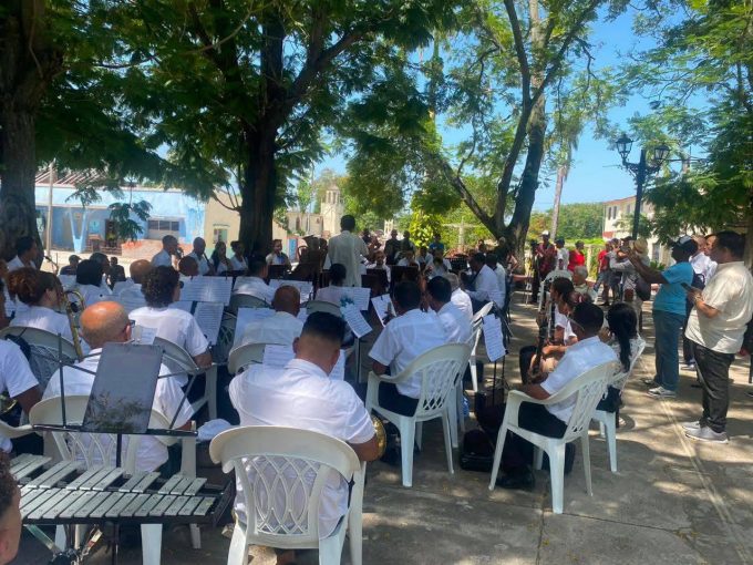 Bandas de Bayamo y Jiguaní afianzan la tradición musical granmense