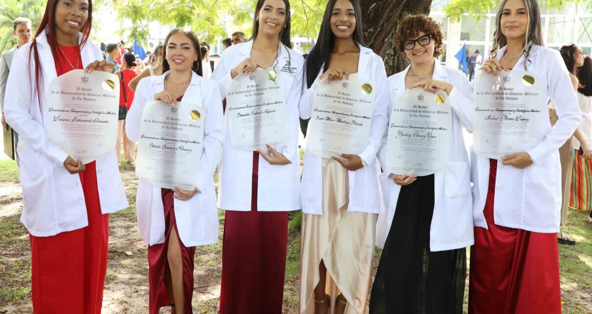 Las emociones de Ciencias Médicas siguieron en la calle