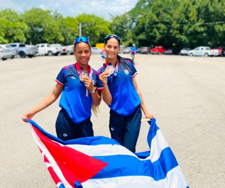 Remera Leah Daniela Almeida entrega primera medalla a Cuba y a Matanzas en Santo Domigno 2026