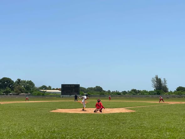 Los Increíbles mantienen hegemonía en béisbol Jagüeyense
