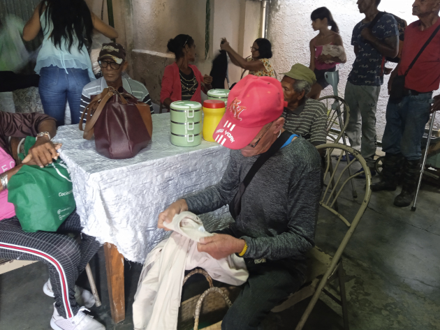 Mujeres de Cienfuegos y la solidaridad de estos tiempos