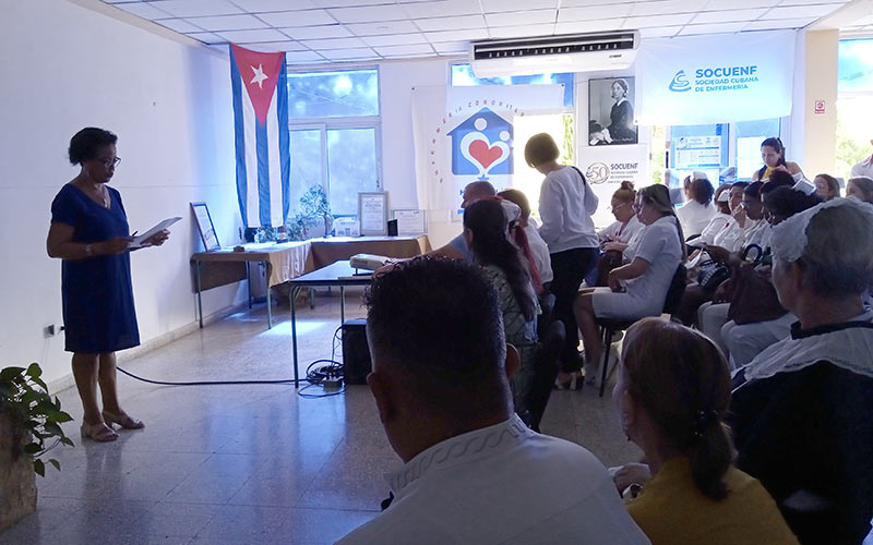 Holguín: Celebran convención Maestría 360