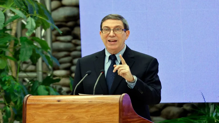 «Agresión contra el derecho a la salud»: Cuba repudia sanciones de EE.UU. contra sus servicios médicos – teleSUR