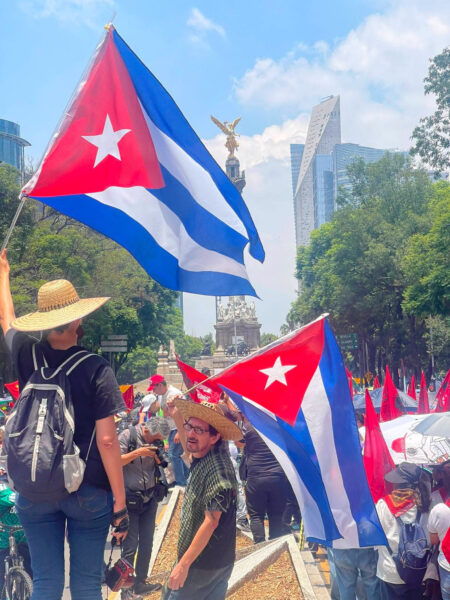 Miles marchan en CDMX contra agresiones de EEUU a Cuba – Servicios Para una Educación Alternativa A.C. – EDUCA