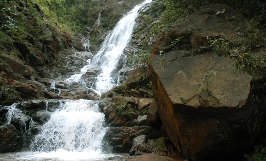 Salto del Guayabo, referente del patrimonio natural en Holguín (+Audio y Video)