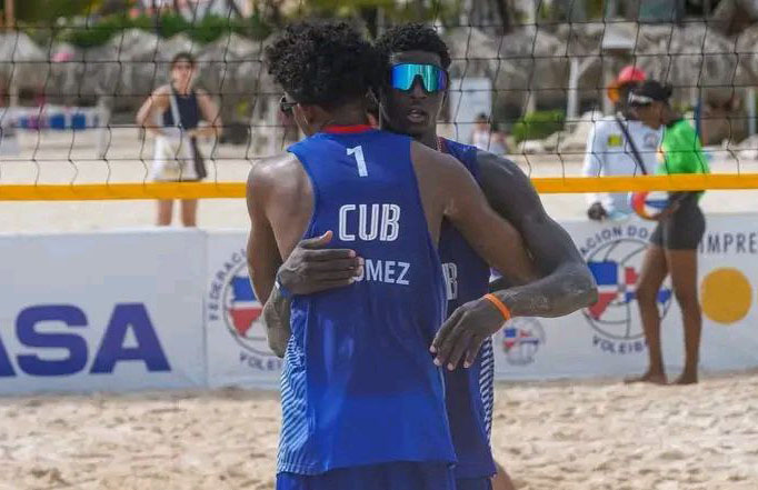 Cubanos Gómez y Veranes a final de voley playero centrocaribeño