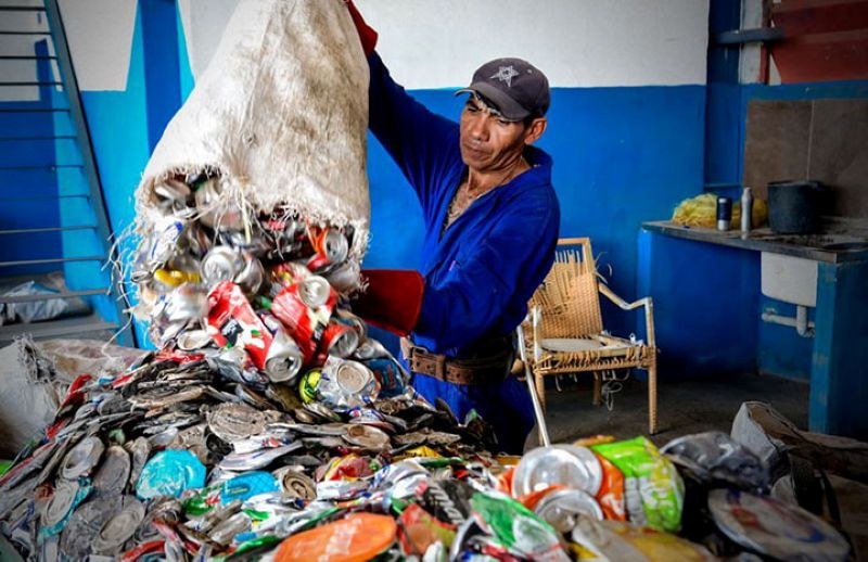 Empresa holguinera potencia recogida de desechos sólidos