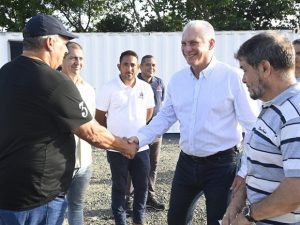 Presidente cubano visitó entidades industriales en Habana del Este