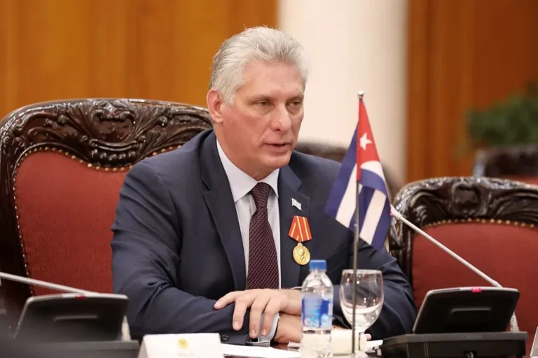 Díaz-Canel: transformaciones buscan defender a Cuba y avanzar en la construcción socialista – teleSUR Telesurtv