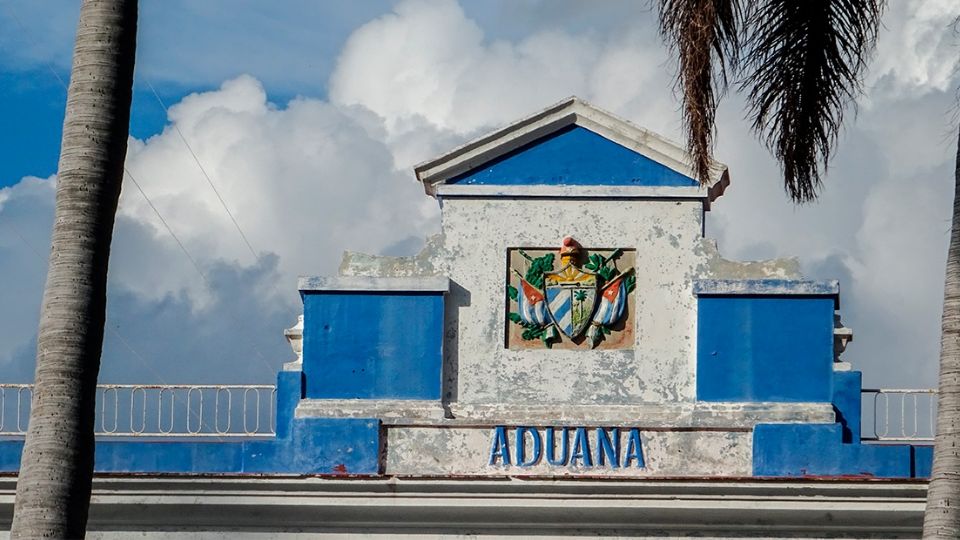Aduana de Cuba decomisa drogas ocultas en cajas de alimentos procedentes de EU – LatinUS