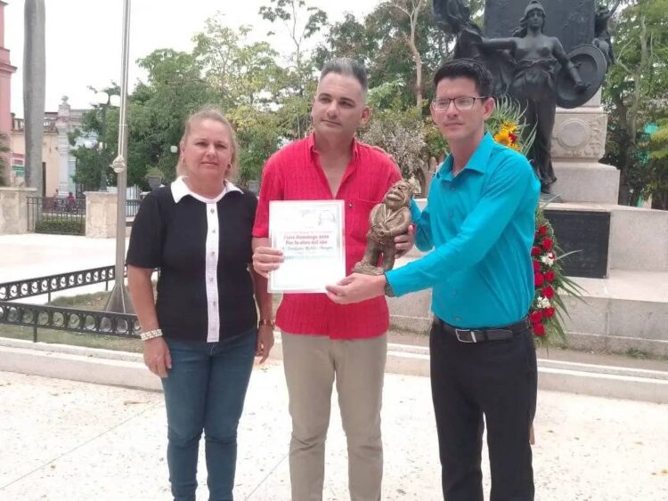 Premios, reconocimientos y aplausos para la prensa camagüeyana