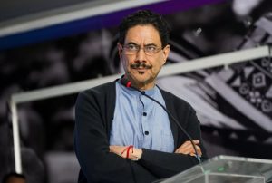 Cepeda acusa a De la Espriella de traición a la soberanía de Colombia