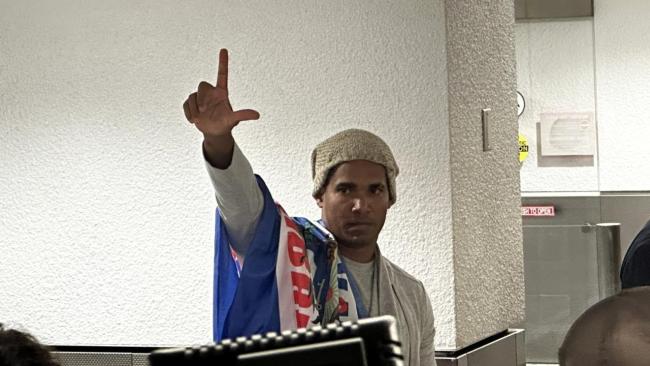 Llegada a Miami y primeras palabras de Luis Manuel Otero Alcántara – DIARIO DE CUBA