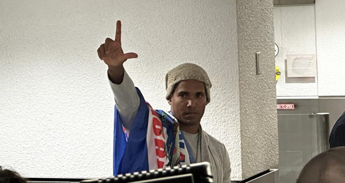 Luis Manuel Otero Alcántara en Miami: ‘Cuba rota, pero todos podemos restaurarla; vengo a trabajar’ – DIARIO DE CUBA