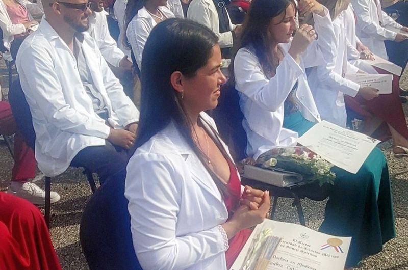 Egresan nuevos profesionales de la Salud en Yaguajay (+fotos)