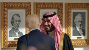 Trump permitirá a Arabia Saudita enriquecer uranio sin protocolos de seguridad, según CNN