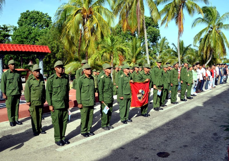 Jóvenes de las FAR en Holguín reafirman su compromiso con la Patria