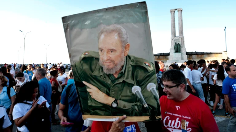 Presidentes de Rusia y China envían mensaje a Cuba por centenario de Fidel Castro – teleSUR