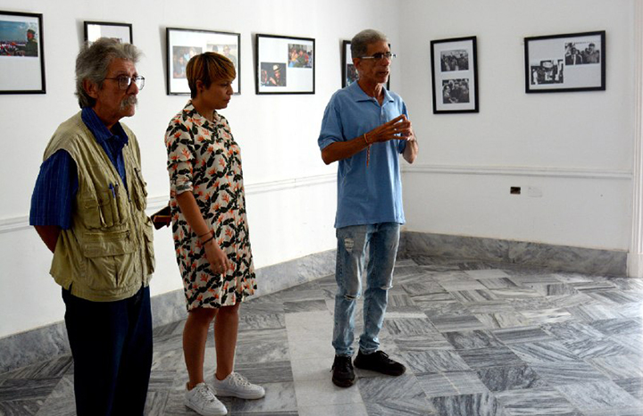 «Junto a Fidel»: En imágenes la prensa cubana rinde tributo al Comandante