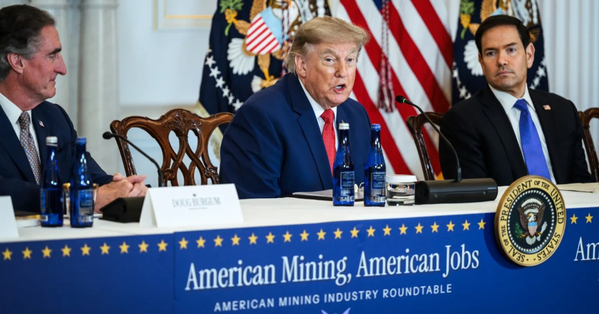Encuesta del Financial Times: Más de la mitad de los votantes de EE.UU. dice que está peor económicamente bajo Trump