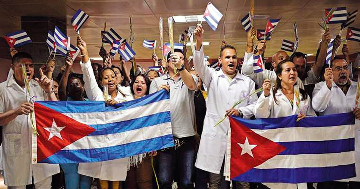 Doctora cubana denuncia las consecuencias de salir del país: «Una profesión tan hermosa se convierte en una cárcel»