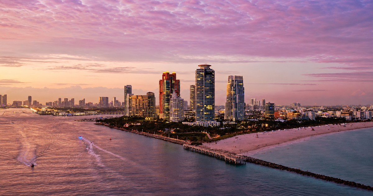 Trabajadores latinos en Miami aseguran que la economía estadounidense está empeorando