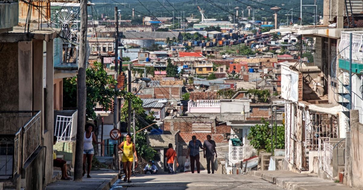 Oriente de Cuba queda desconectado del SEN tras oscilación en líneas de transmisión – CiberCuba
