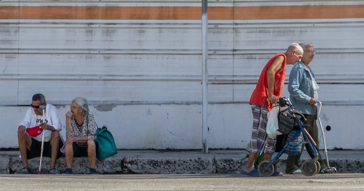 «¿Podré disfrutar del incremento?»: jubilados cubanos llevan meses esperando por sus nuevas pensiones – CiberCuba