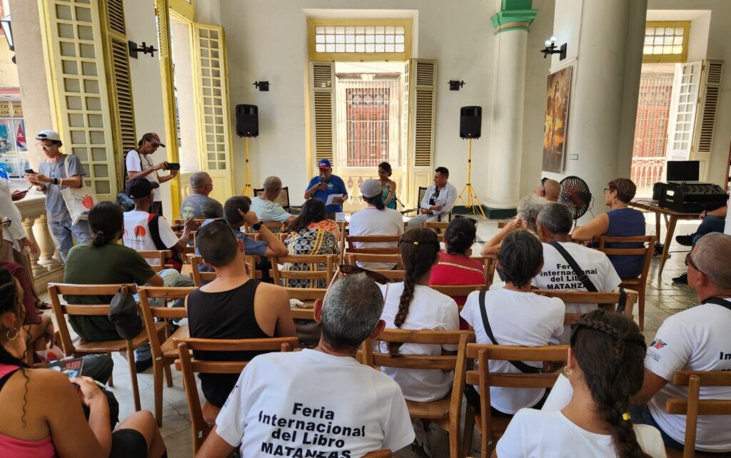Presentan novedades de jóvenes escritores matanceros en Feria del Libro