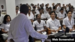 Sin comida ni transporte: Estudiantes de Medicina rechazan regresar a clases en Santiago de Cuba – Martí Noticias