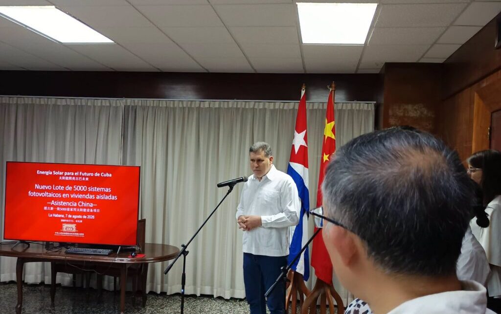 Realiza China nuevo donativo para electrificar viviendas rurales aisladas y garantizar respaldo energético a centros vitales Radio Taino